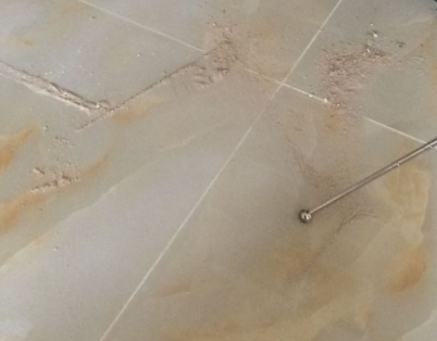 芙蓉瓷砖空鼓维修公司分享粘合剂选择不当在瓷砖铺贴过程中可能导致以下问题